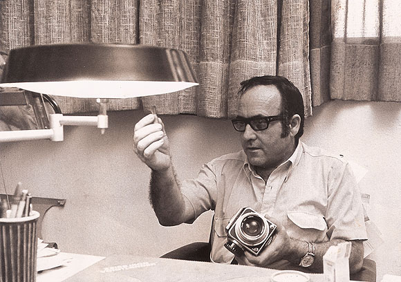Nace AXIOMA, laboratorio de mediación artística. Su misión: preservar, investigar y difundir el archivo fotográfico de Francisco Rojas Fariña.