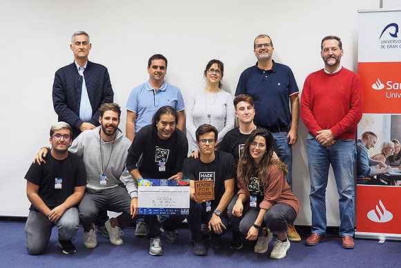 El equipo «Los terratoroides» GC002, y su plataforma aérea para detectar y dar respuesta a emergencias humanitarias, se alza con el primer premio de HackForGood Canarias 2019 // CanariasCreativa.com
