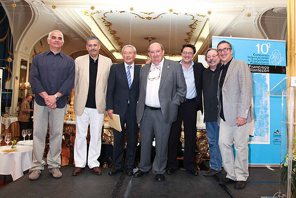 Terras Gauda reúne a Javier Mariscal, Alberto Corazón, Óscar Mariné, Isidro Ferrer, Manuel Estrada, Pep Carrió y Emilio Gil en el 10º Concurso de Cartelismo Francisco Mantecón