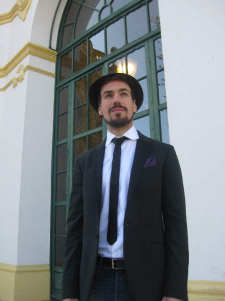 Pedro Paricio y su Teatro de la Pintura aterrizan en Sevilla